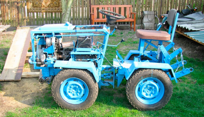 Самодельный гусеничный мини-трактор