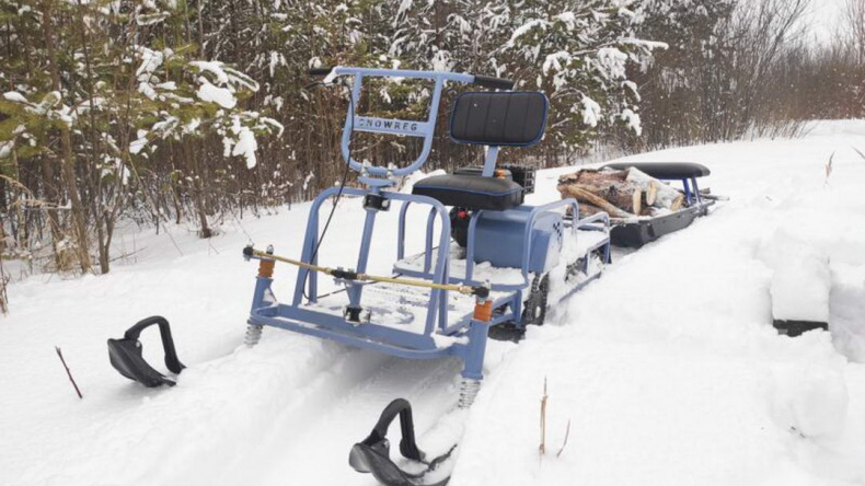 Испытание проходимости по глубокому снегу мотобуксировщика Альбатрос на склизах!