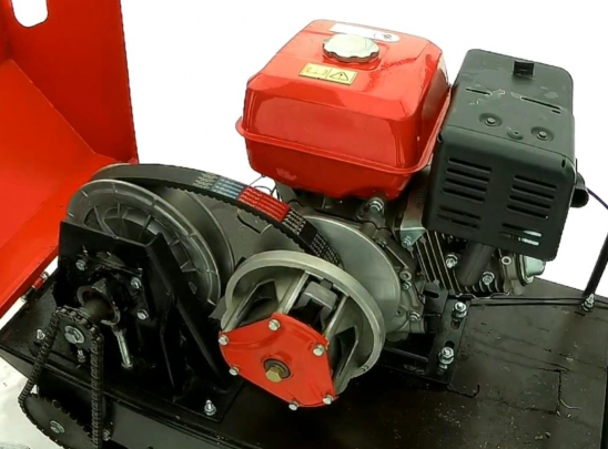4-тактный двигатель Forza 9 л.с.