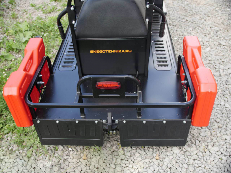 Снегоход Восток с двигателем Lifan