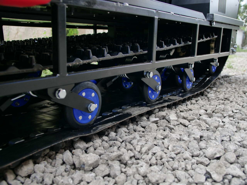 Снегоход Восток с двигателем Loncin