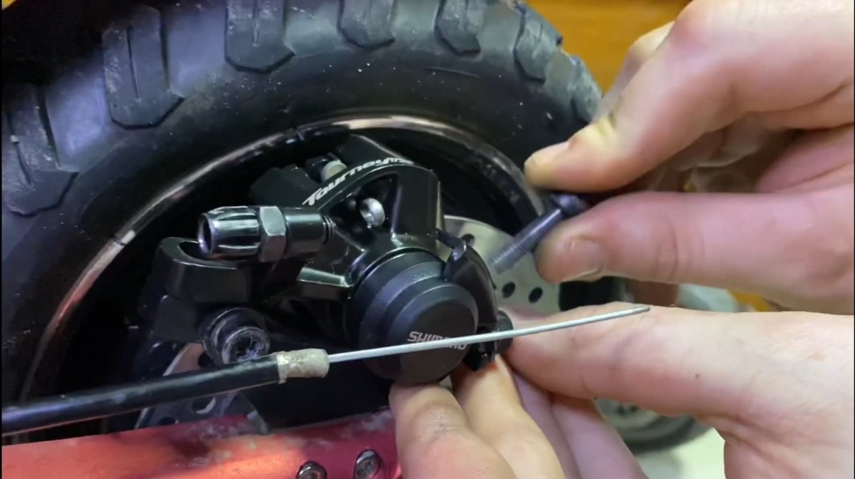 Установка регулировочных шайб