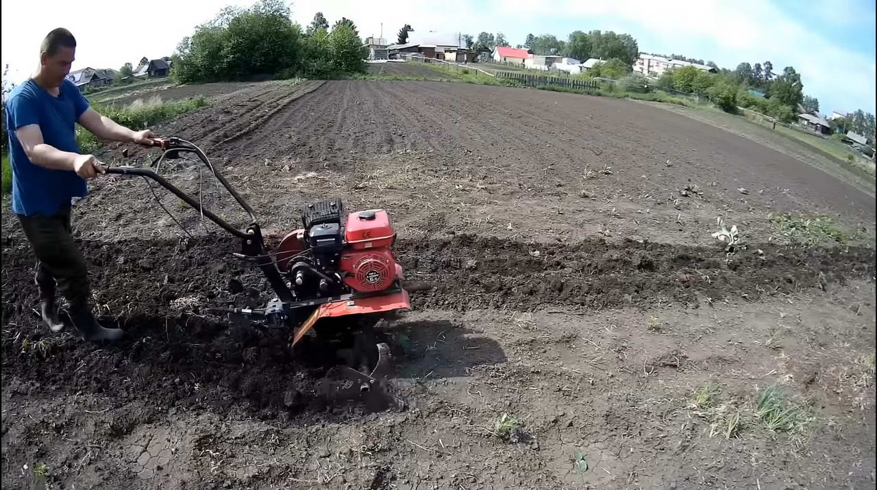 Сцепка для мотоблоков и культиваторов с воздушным охлаждением